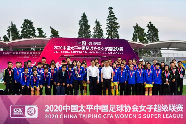 曝曼联要求B费降薪才续约！加拉塔萨雷欲6500万抢人，幕后真相揭秘
