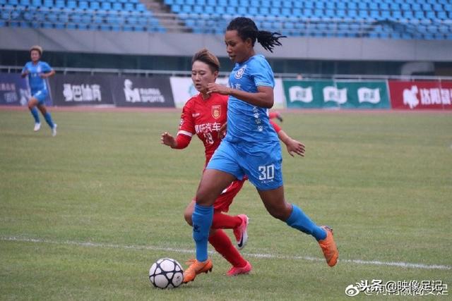 记者：巴萨准备向曼城提交对罗德里的新报价，球员个人条款已敲定